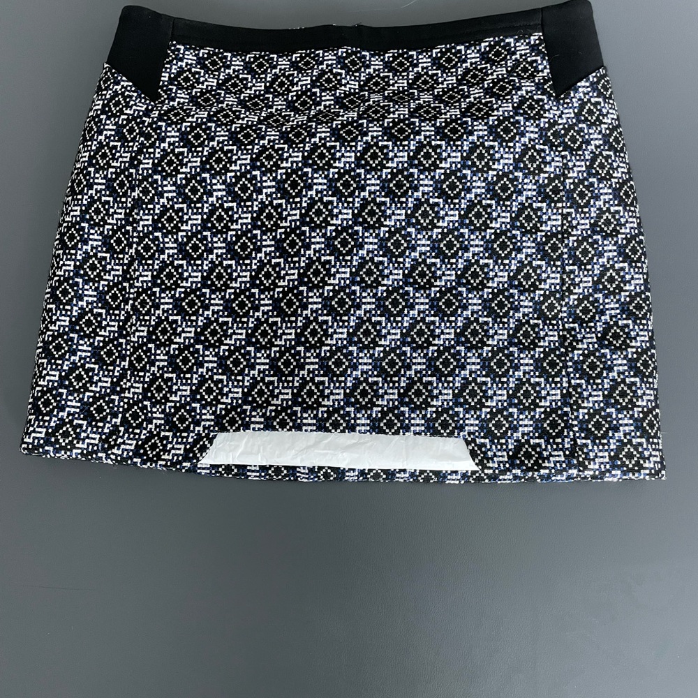 Maje Monochrome Geometric Pencil Skirt